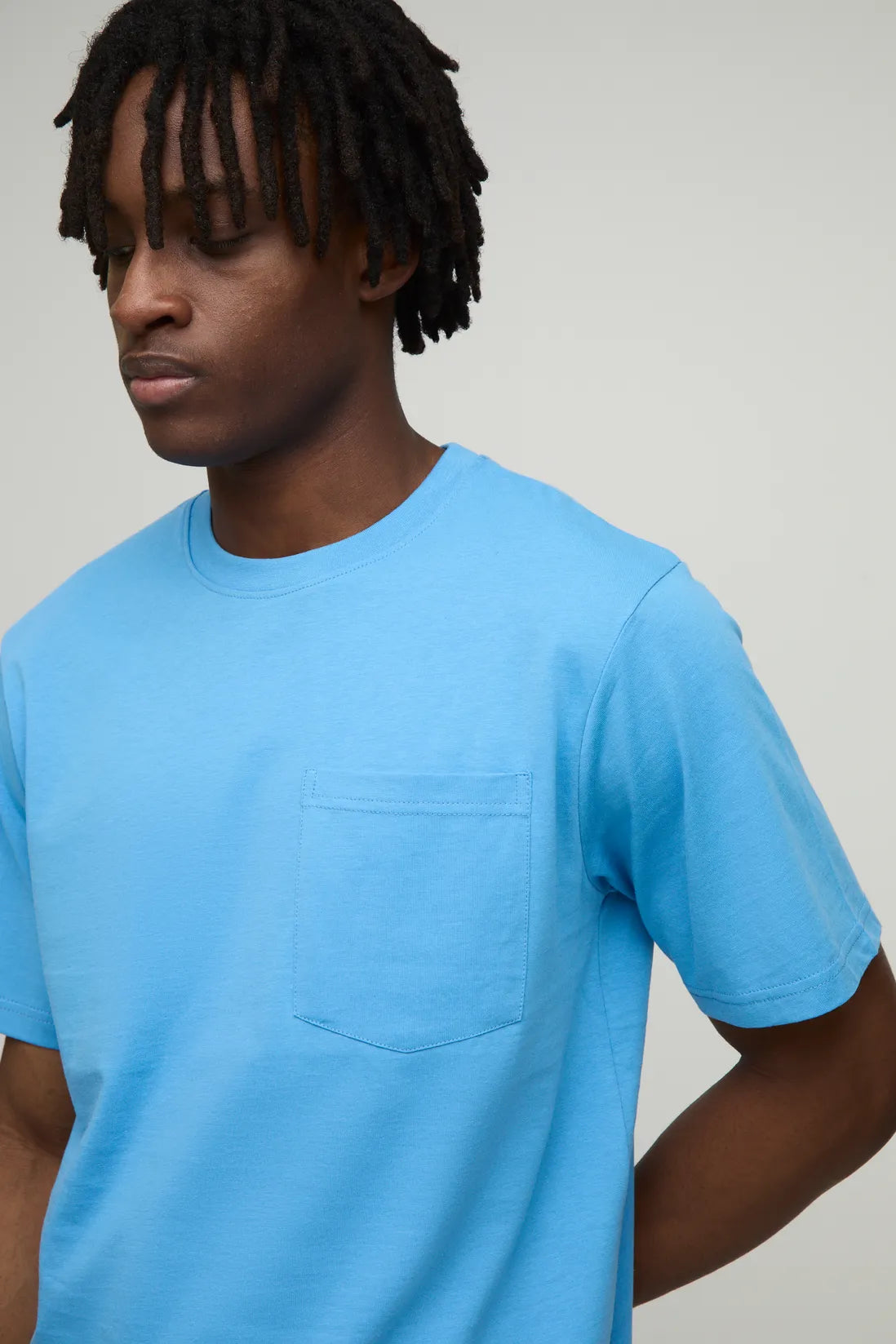 Regular Fit Basic Crew Neck Pocket T-Shirt