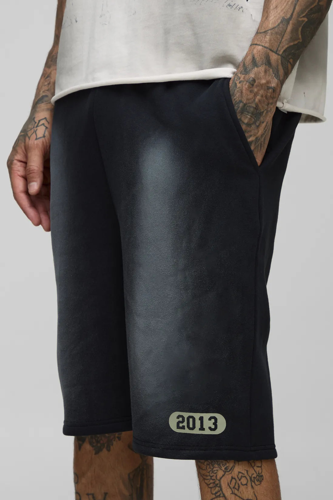 Tall Loose Fit Spray Wash Print Jersey Shorts