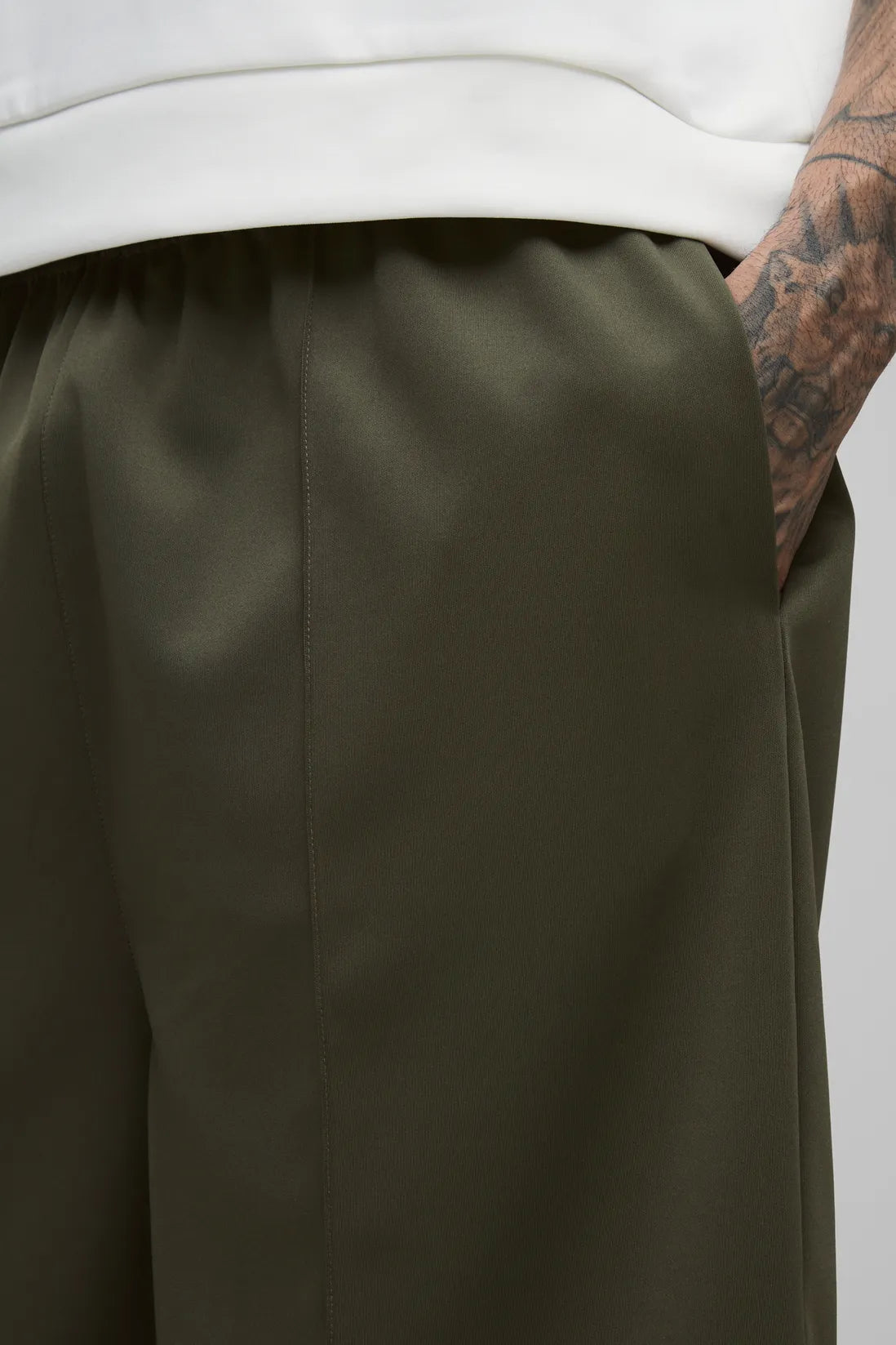 Tall Oversized Pintuck Dropped Crotch Scuba Shorts