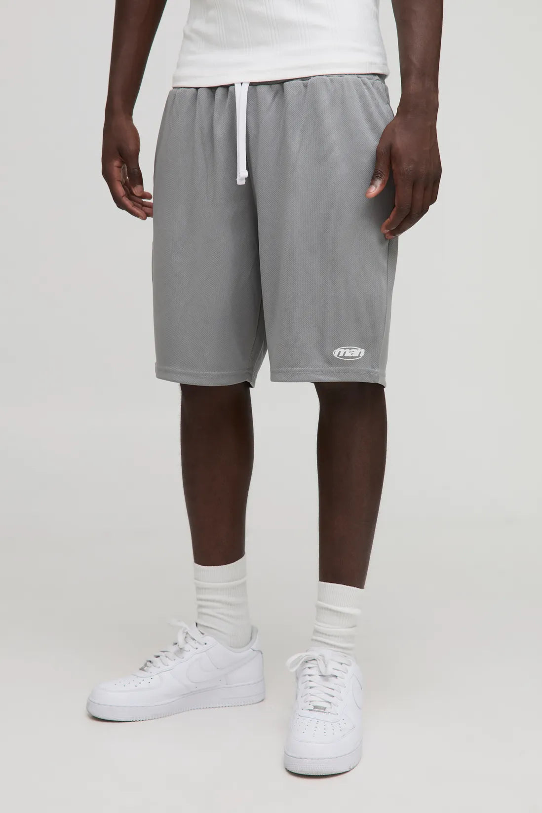 Relaxed Fit Man Mid Length Mesh Shorts
