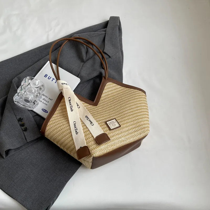 Fashionable Straw Woven Large Capacity Shoulder Bag
