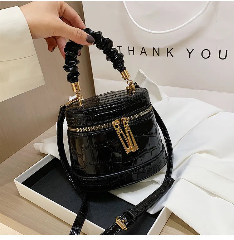 Women Vintage Chain Crease Design Square Shoulder Handle Bag