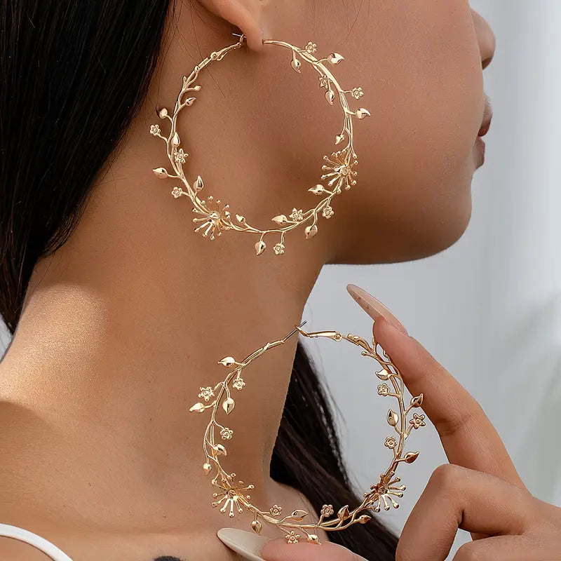 Golden Elegant Retro Fashion Hoop Earrings