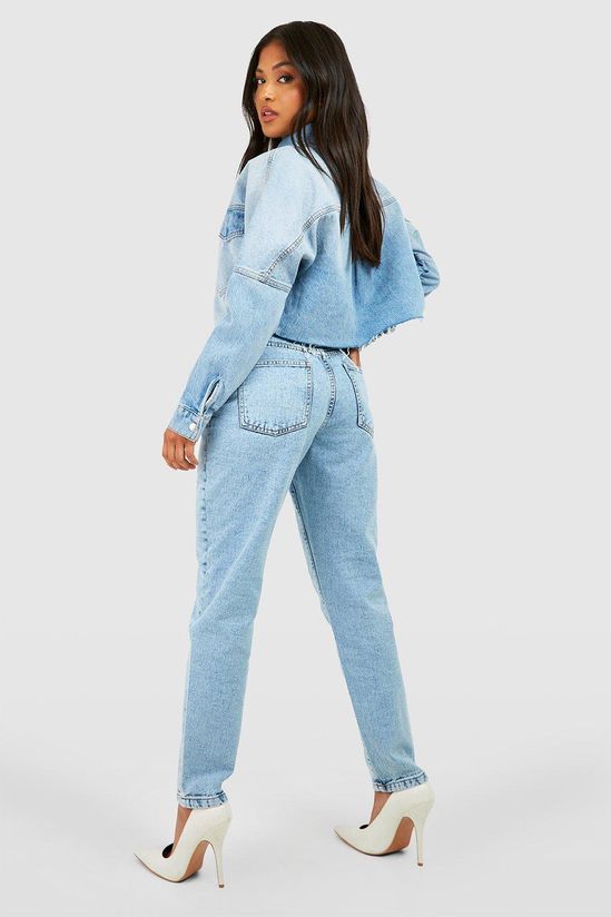 Petite 28 Inch Basics High Waisted 28 Inch Mom Jean