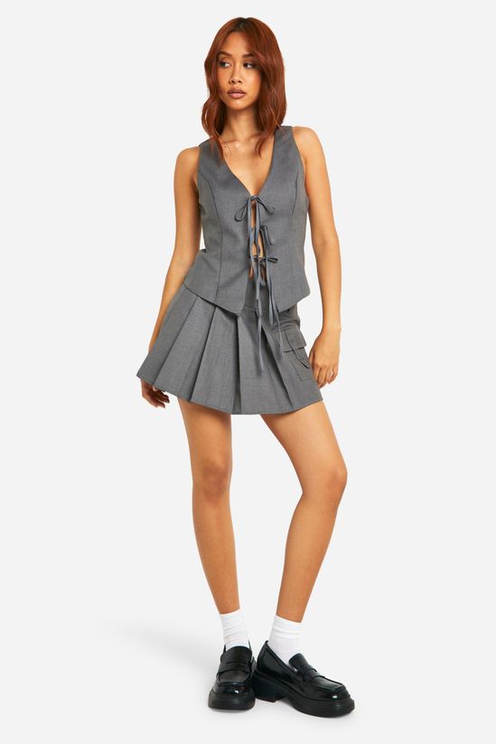 Mid Rise Pleated Mini Skirt