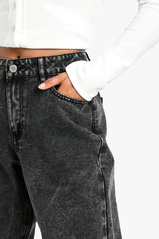 Petite Basics Washed Straight Leg Jean
