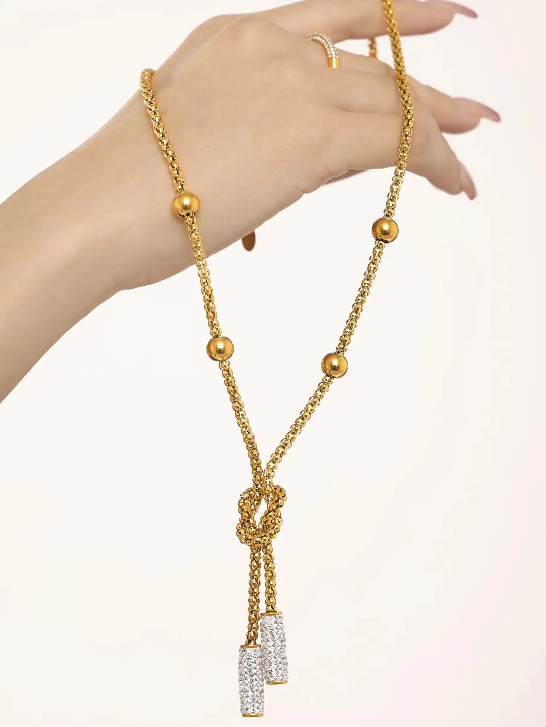 Nivora Gold-Plated Rhinestone Pendant Box Chain Necklace