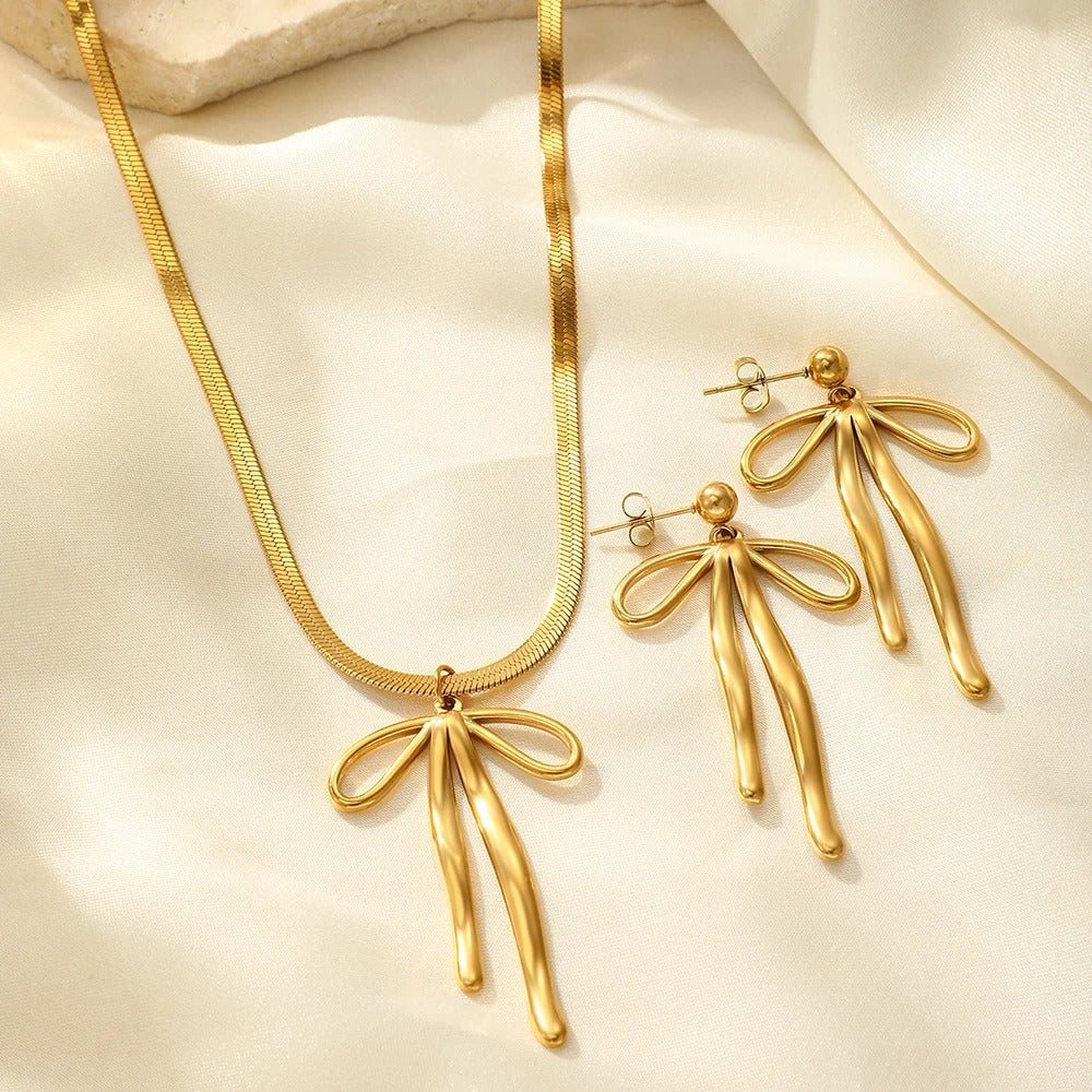 Bow Pendant Necklace & Earrings Set