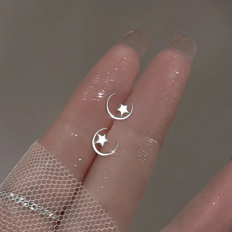 Sweet Hollow Bow Stud Earrings