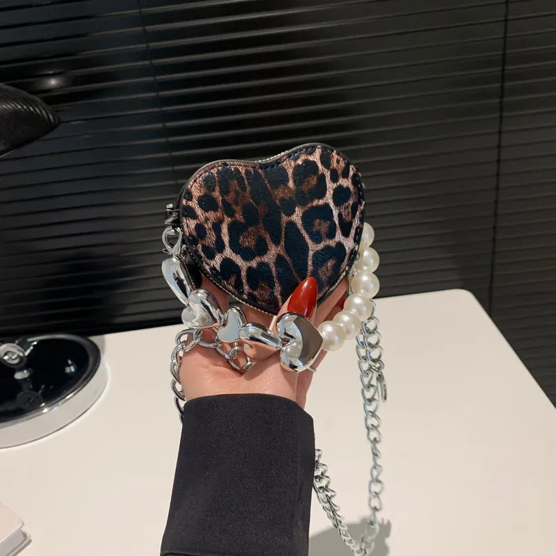 Wholesale Women Fashion Leopard Heart-Shaped Mini Chain Crossbody Bag