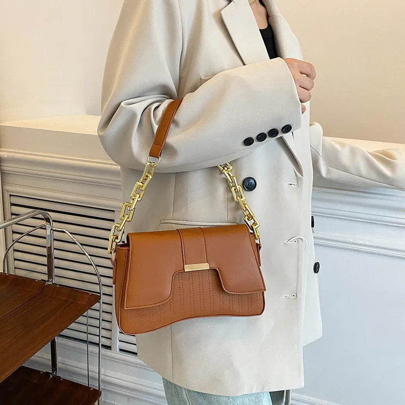 Women Fashion Metal Concealed Buckle Handbag