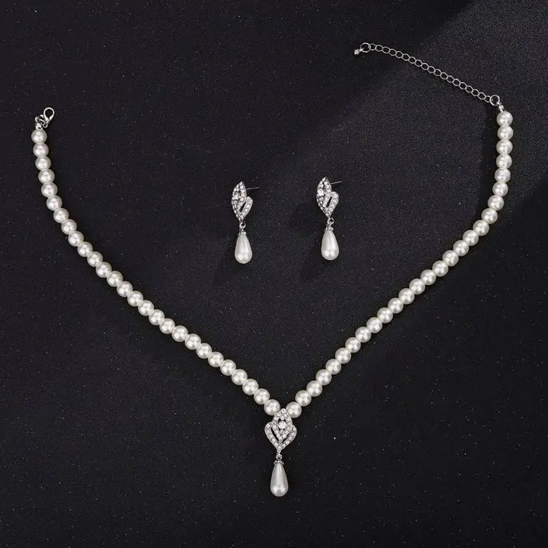 Pearl Bridal Necklace Earrings Set