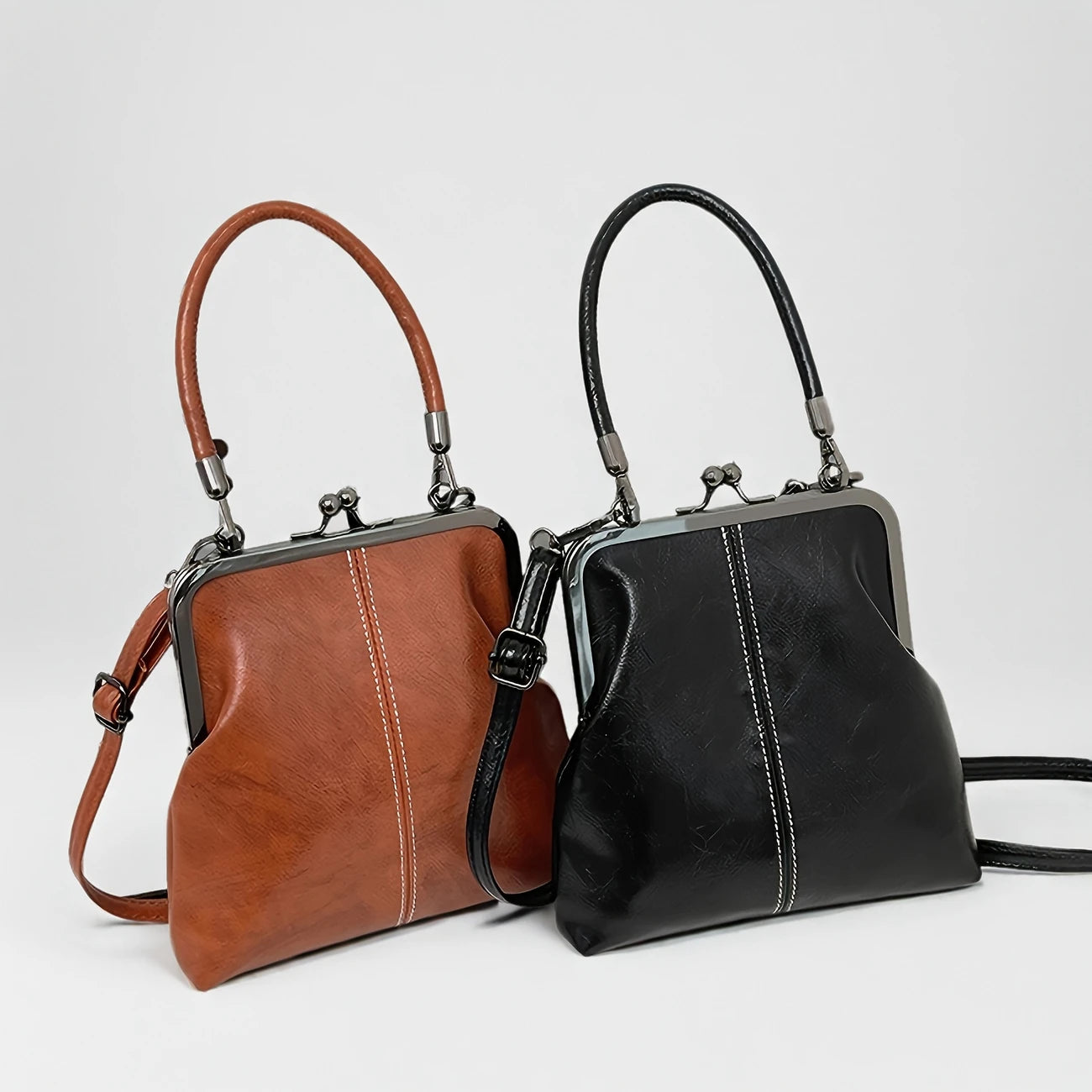 An Elegant Faux Leather Crossbody Bag Suitable for Women
