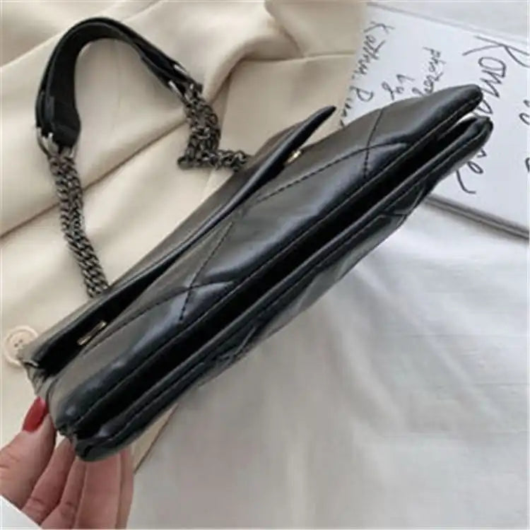 Women Solid Color Stitching Soft Chain Shoulder Bag