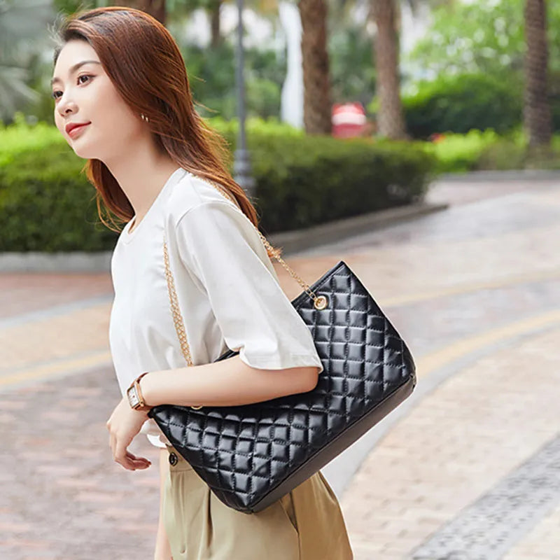Women Fashion Metal Chain Rhombus Embroidery Thread Shoulder Bag