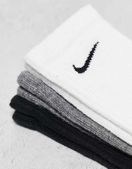 Men Nike Training Everyday Plus Cushioned 3 pack crew socks in white, gray and black