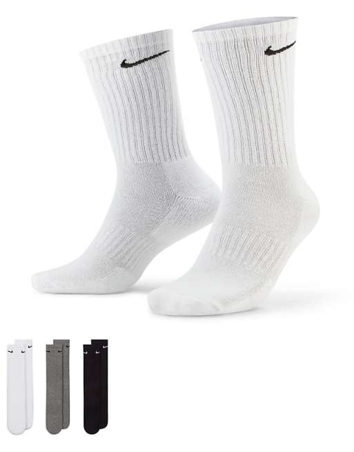 Men Nike Training Everyday Cushioned 3 pack crew sock in white, gray and black