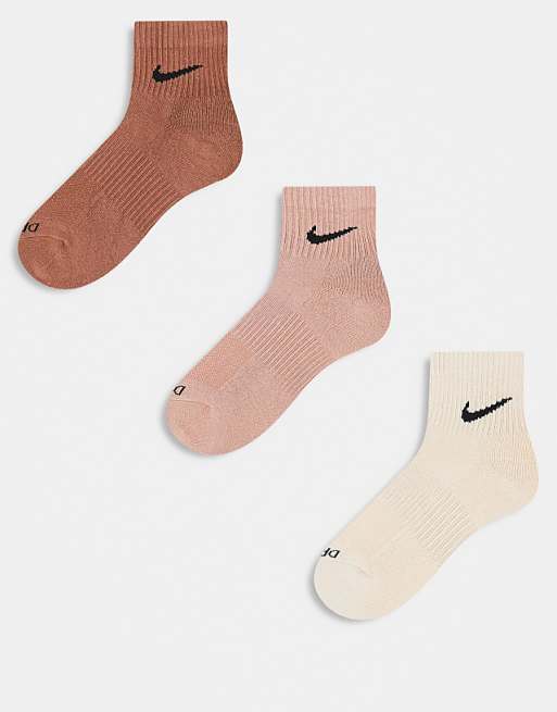 Men Nike Training Everyday Plus Cushioned 3 pack ankle socks in brown and beige