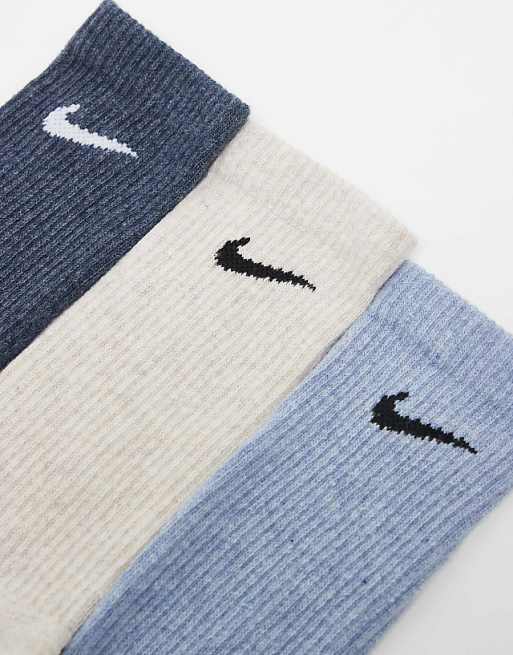 Men Nike Training Everyday Plus Cushioned 3 pack crew sock in khaki, beige and navy