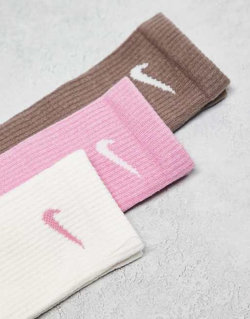 Men Nike Training Everyday Plus Cushioned 3 pack crew socks in pink and white
