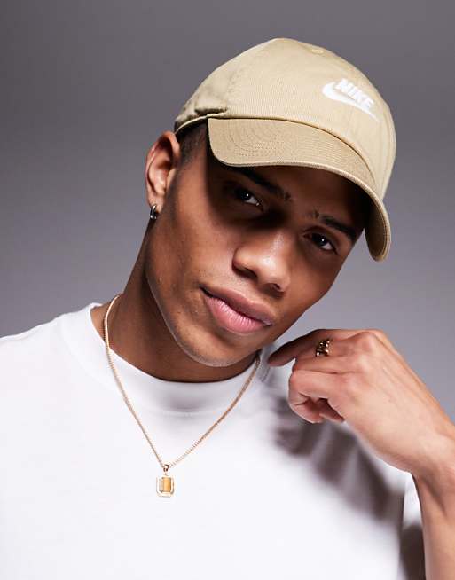 Nike Club Cap In Beige