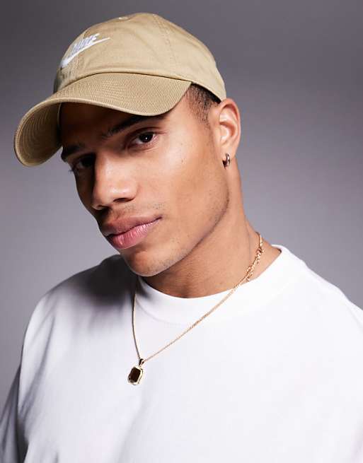 Nike Club Cap In Beige