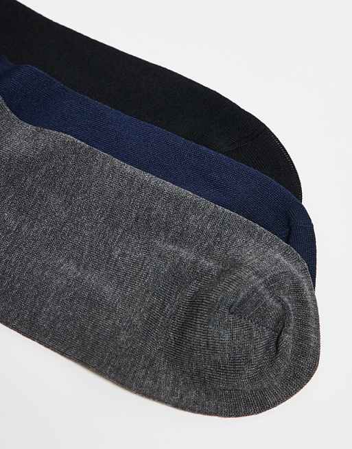 Men ARKET 3 pack ankle socks in black, navy and dark heather gray