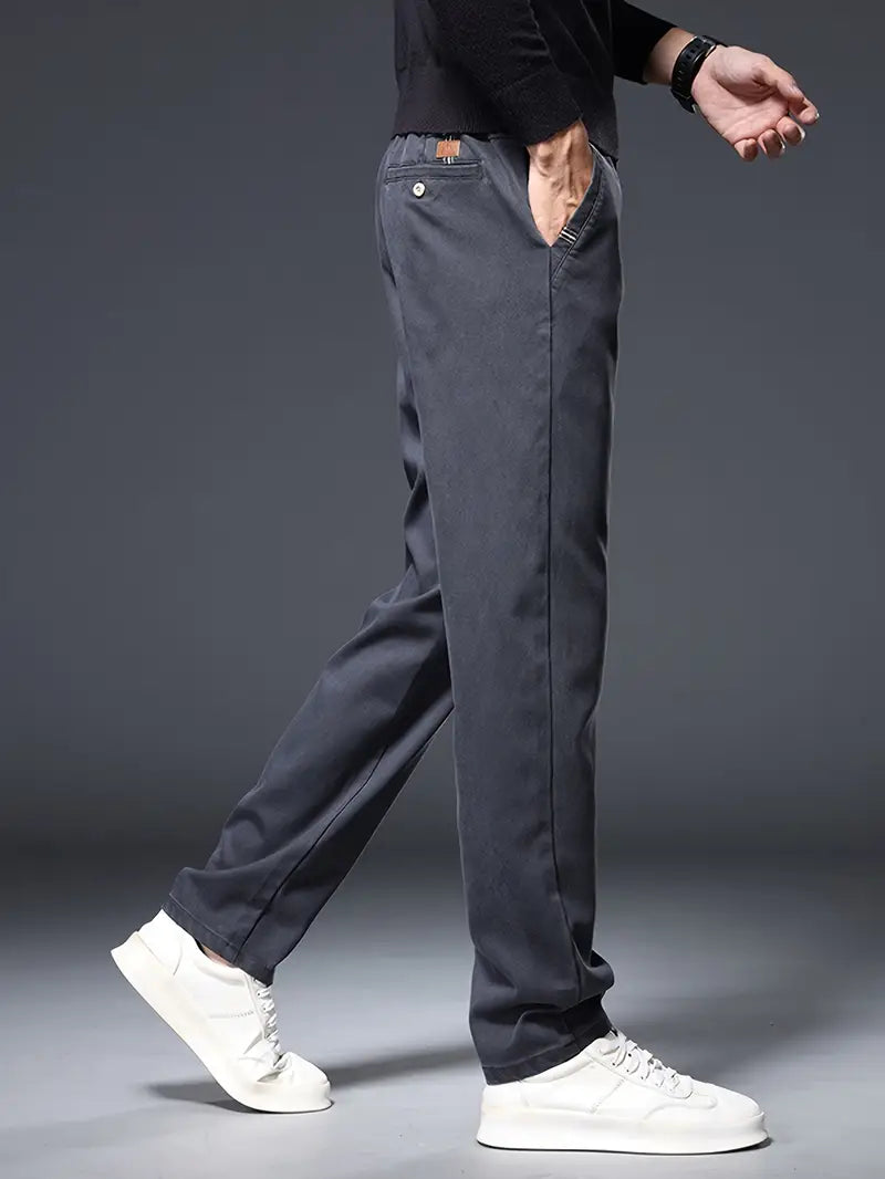 Men’s Slim-Fit Straight-Leg Chino Pants