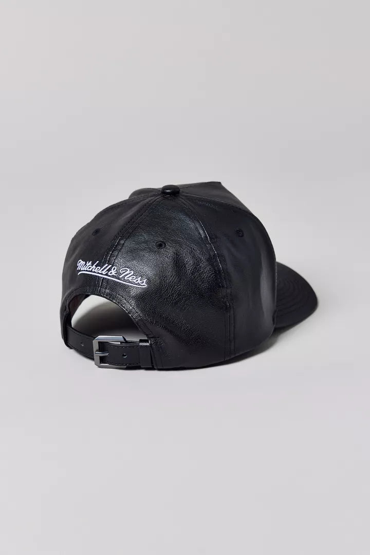 Mitchell & Ness NBA Philadelphia 76ers Buttery Pro Hat