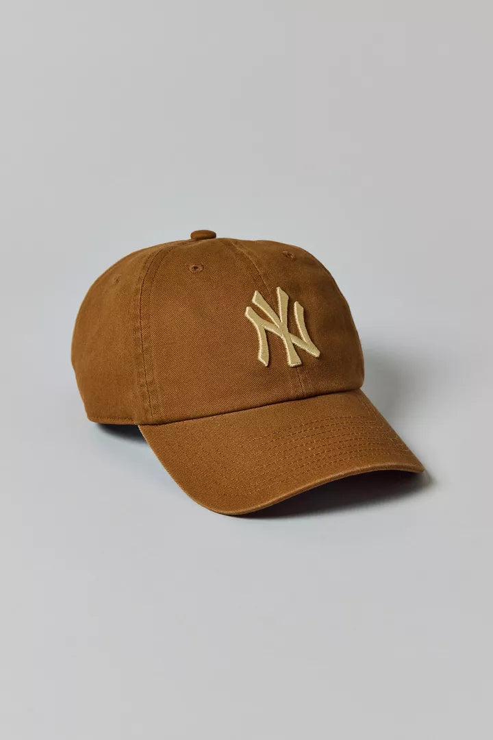 Mitchell & Ness MLB New York Yankees Tonal Logo Dad Hat Tan