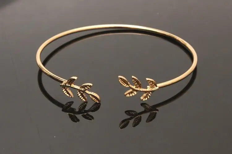 Foreign Fashion Personality Leaf Cuff Bracelet