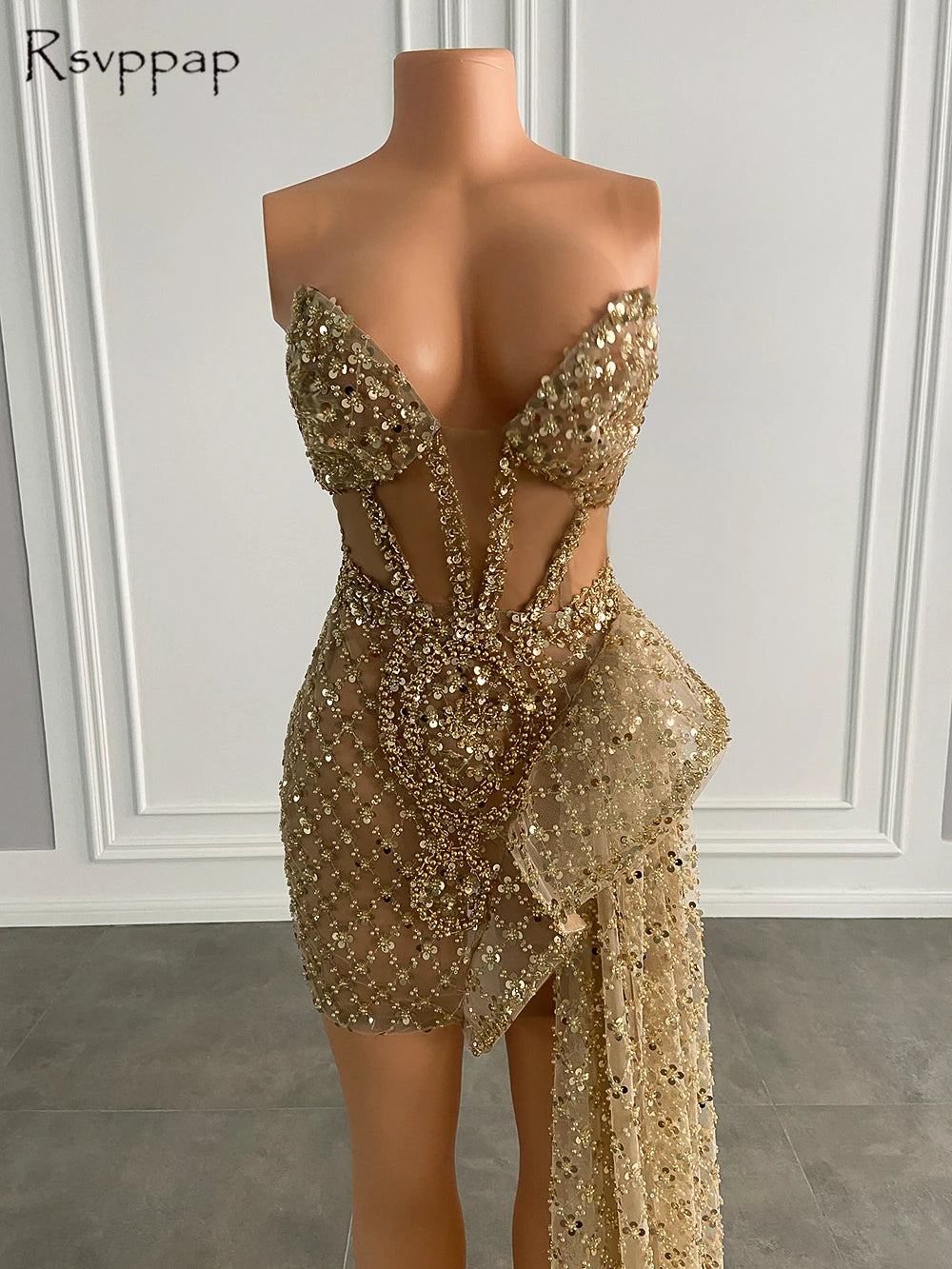 Sparkly Sweetheart Sleeveless Gold Sequined