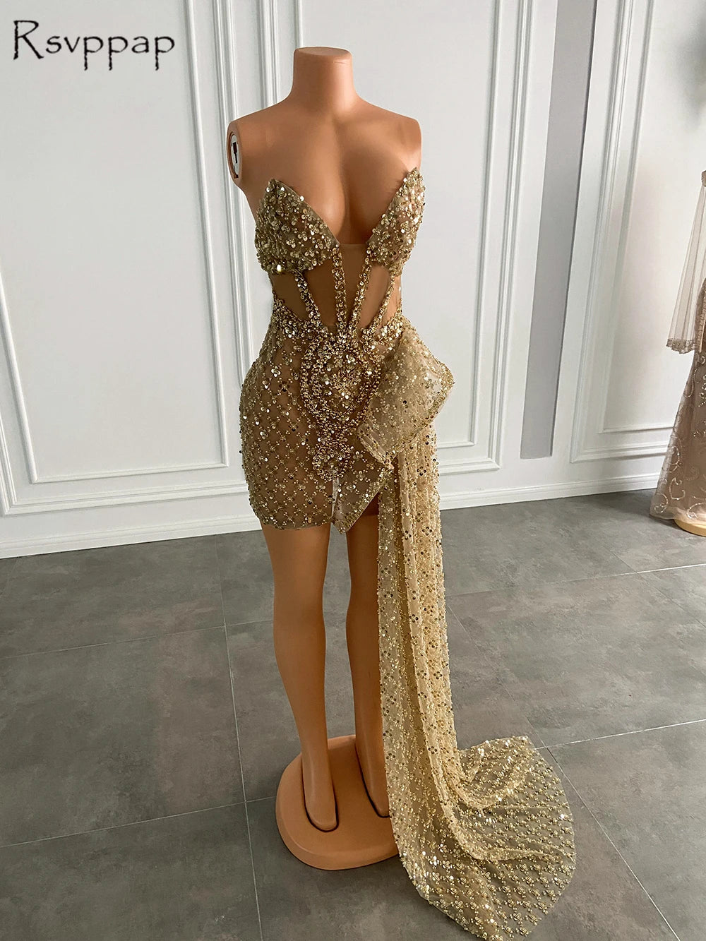 Sparkly Sweetheart Sleeveless Gold Sequined