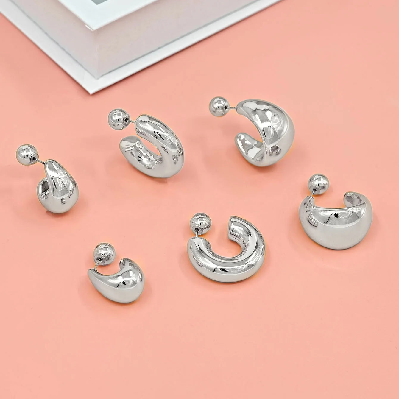 Fashionable C-Shaped Earrings