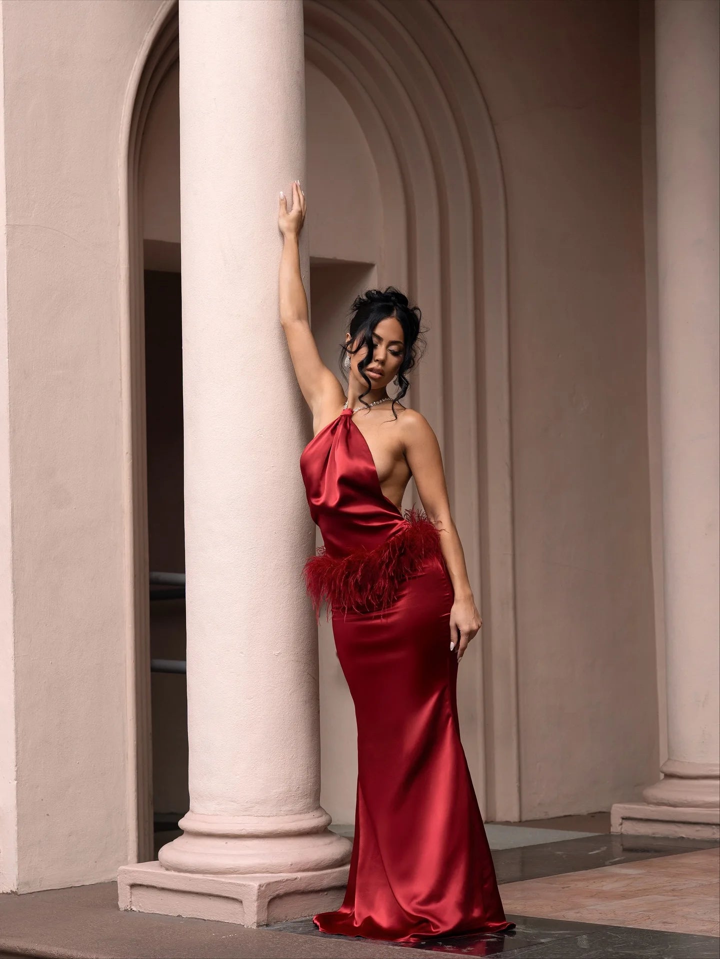 Sexy Satin Mermaid Evening Gown Halter Neck Beaded Knot Feather