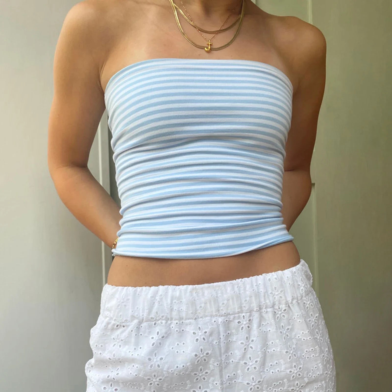 Women Backless Camisole Tight Fitted Sleeveless Off Shoulder Crop Tops Tube Top Strapless Vest Fashion Skinny Short Tops Shirt