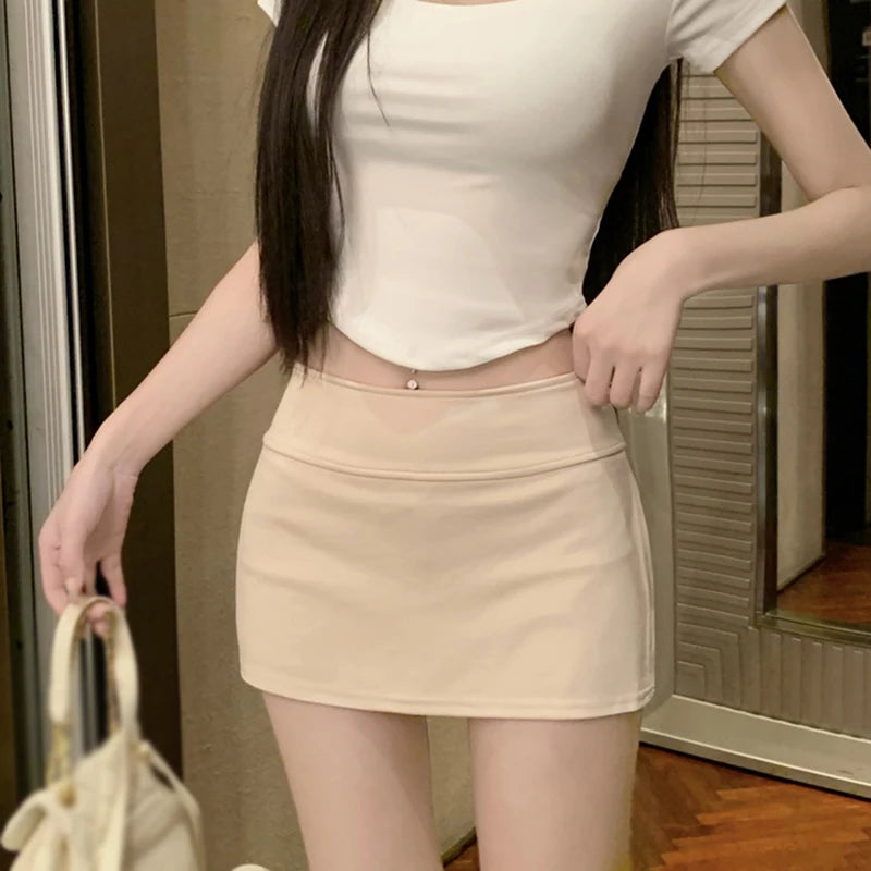 Women’s Low-Waisted Side Split Mini Skirt