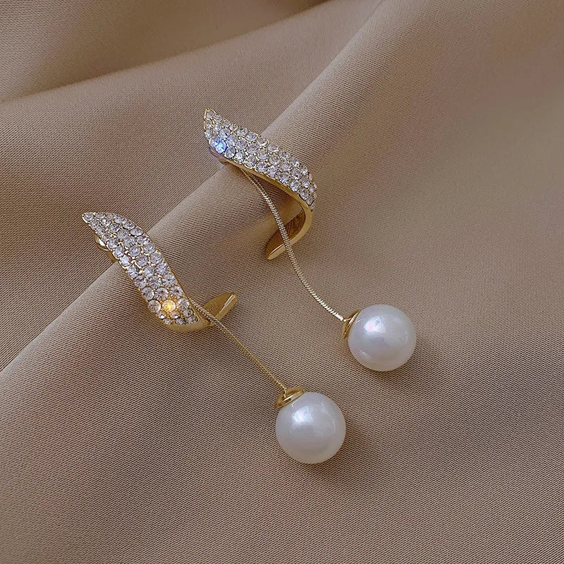 Classic Imitation Pearl Dangle Earrings