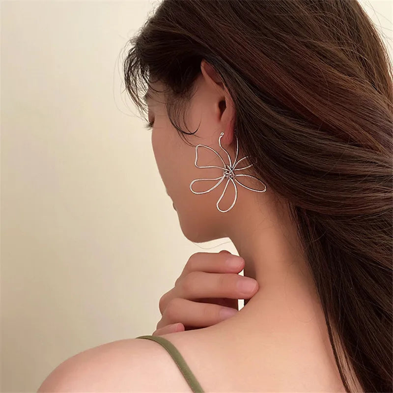 Metal Flower European-American Style Earrings