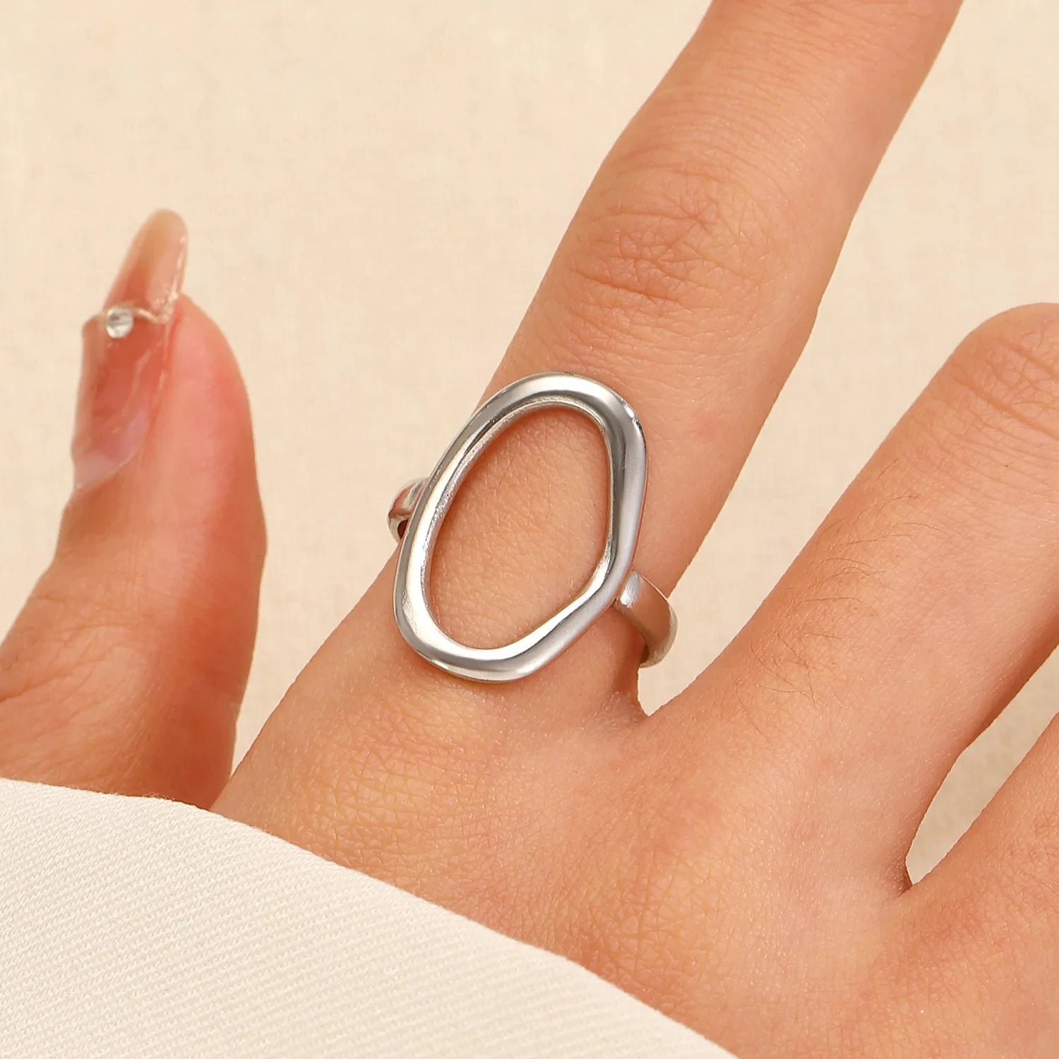 Gold Geometric Oval Hollow Ring