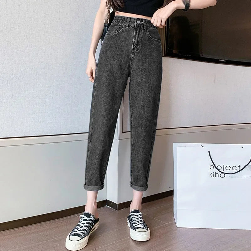 High-Waisted Slimming Loose-Fit Jeans