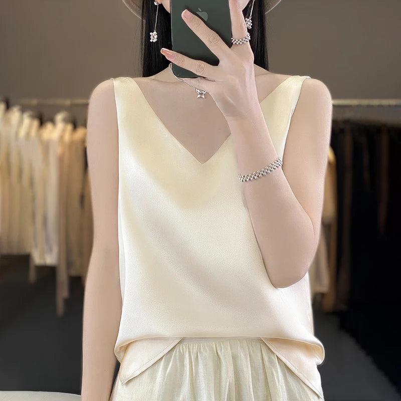 Silk Satin V-neck Sleeveless Tank TopSilk Satin V-neck Sleeveless Tank Top