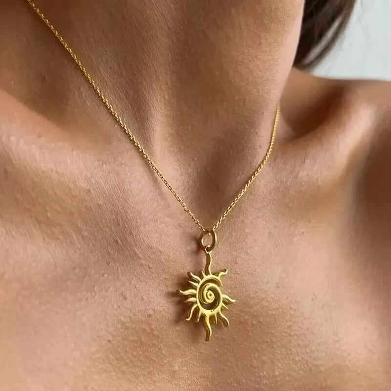 Vintage Gold Silver Whirlpool Sun Necklace
