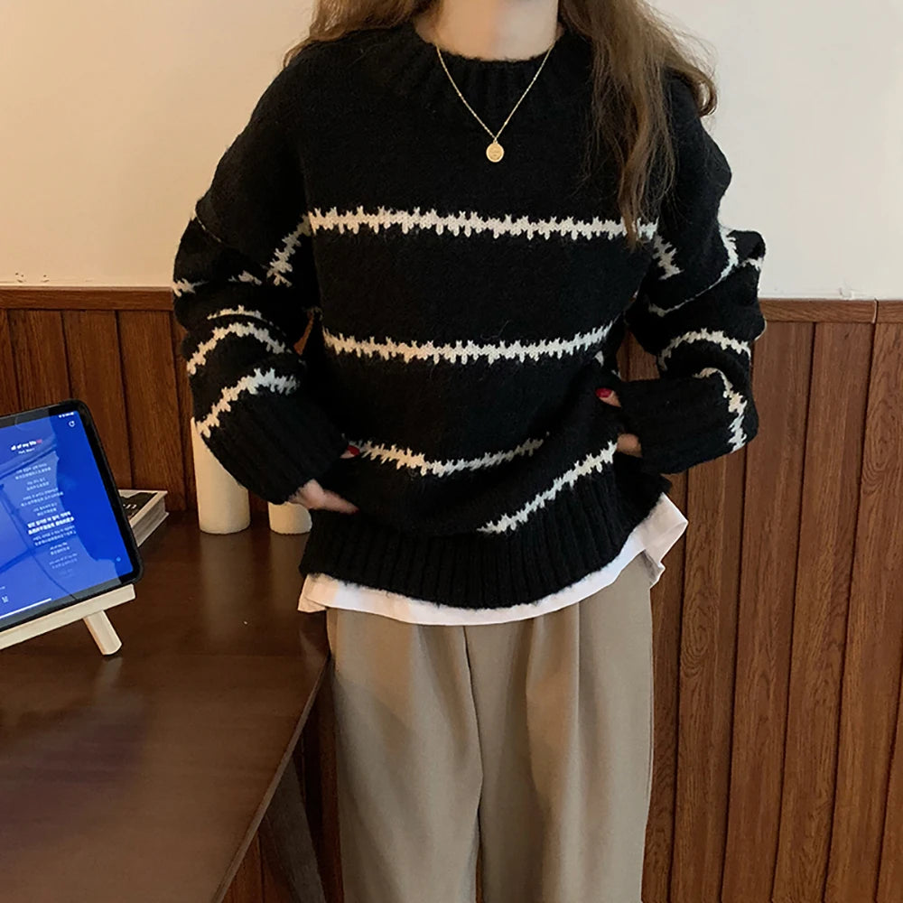 Women’s Striped O-Neck Knitted Sweater