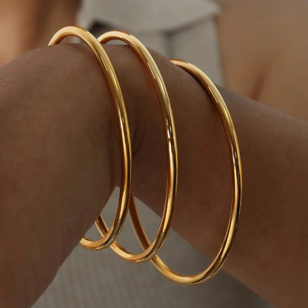 Fashionable Stainless Steel Round Gold Bangle