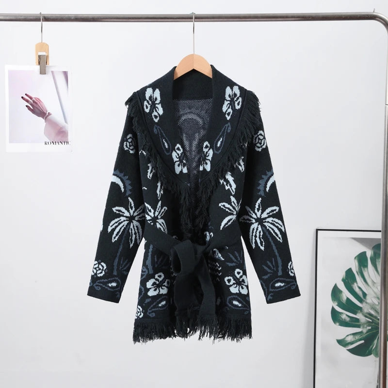 Geometric Jacquard Fringe Belted Waist