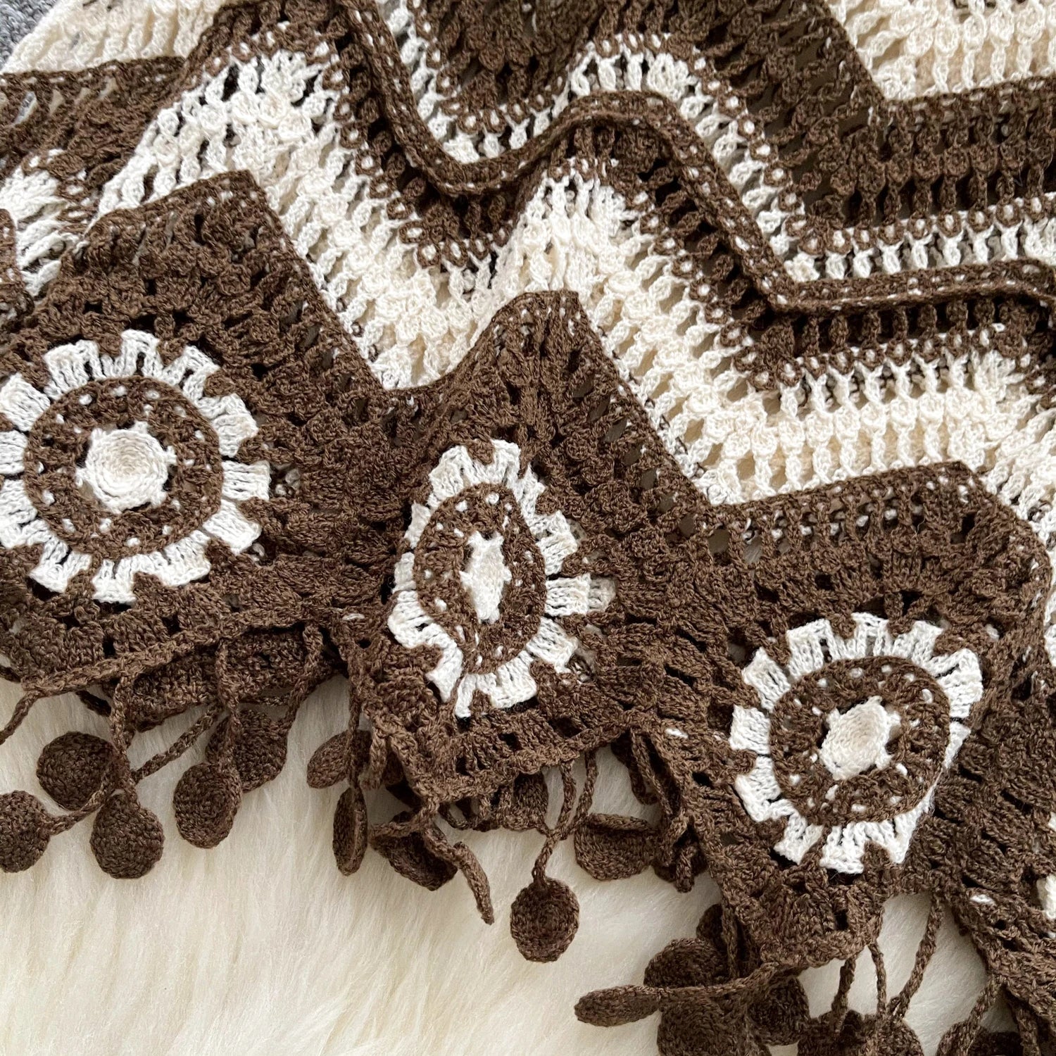Zig Zag Crochet V-Neck Sweater for Women