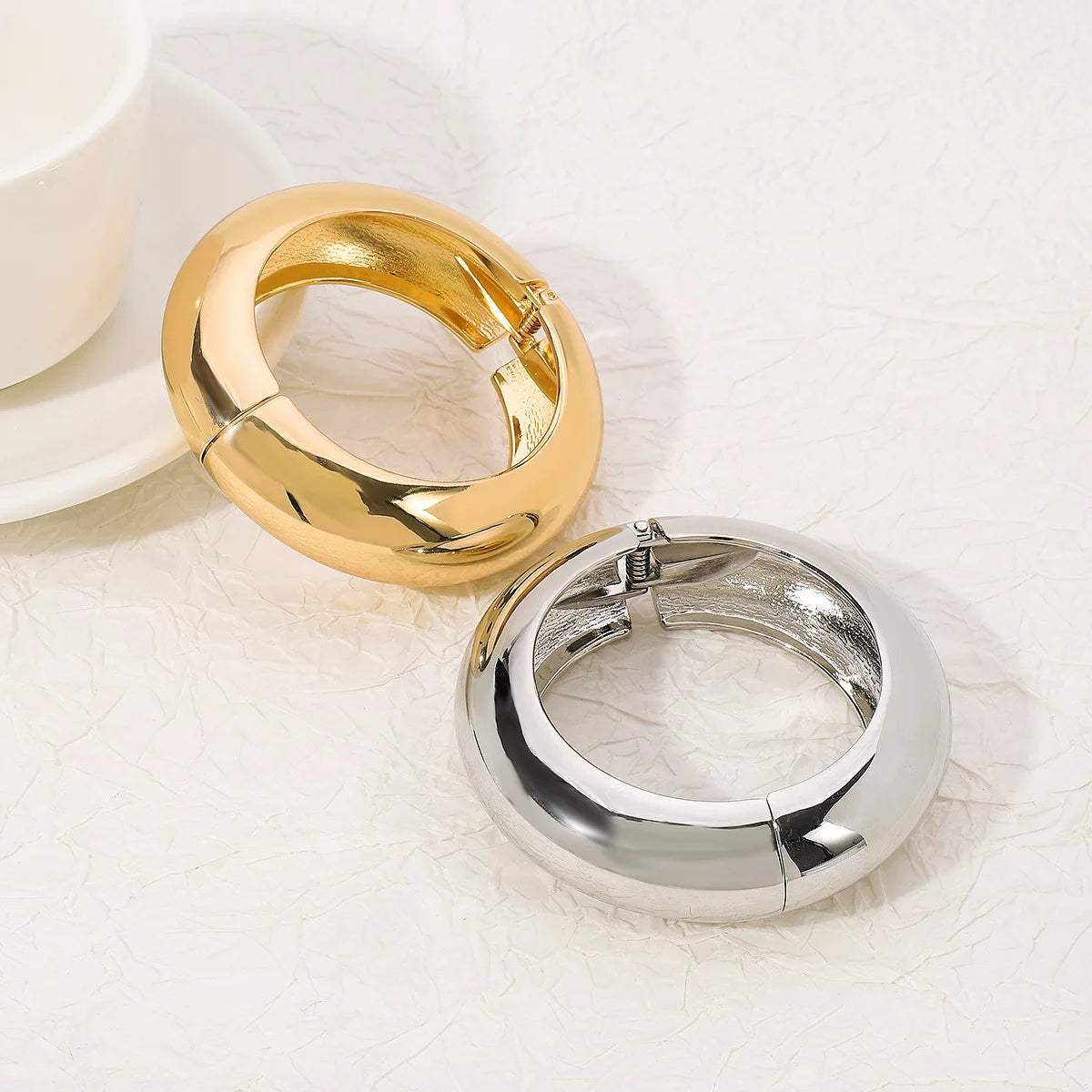 Exaggerated Punk Metal Spring Bangles