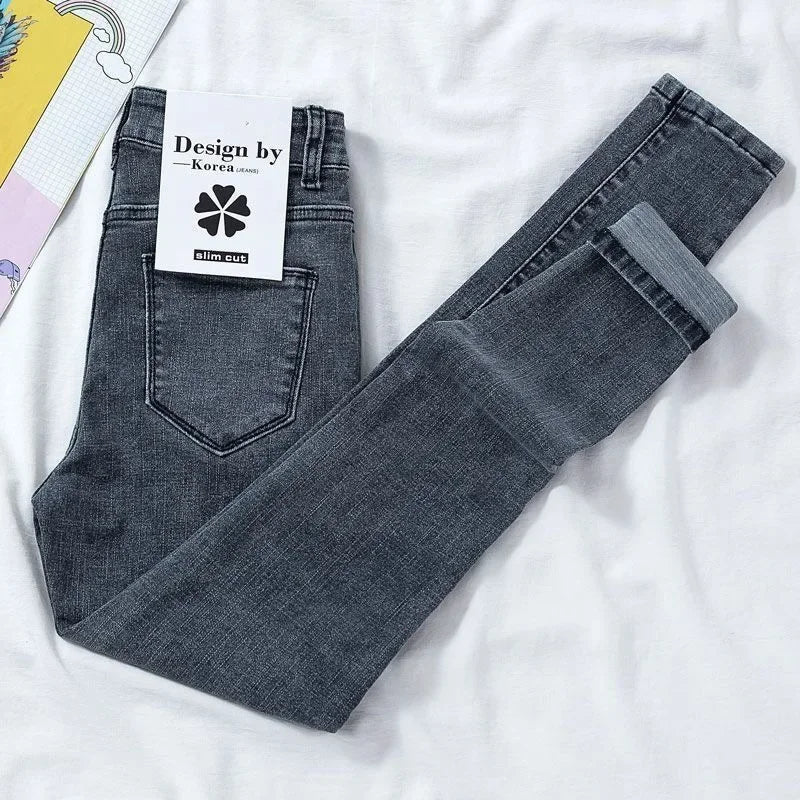 High-Waisted Slimming Cropped Jeans
