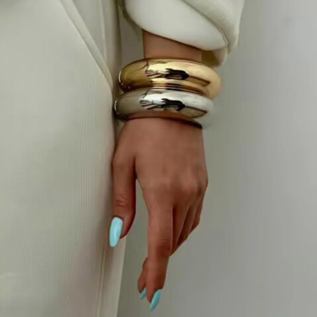 Exaggerated Punk Metal Spring Bangles